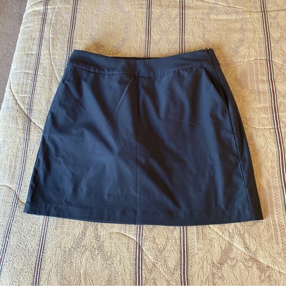 Nike Golf Women’s Black Golf Skort Skirt with Back Swoosh Size 4 Activewear - Picture 14 of 15